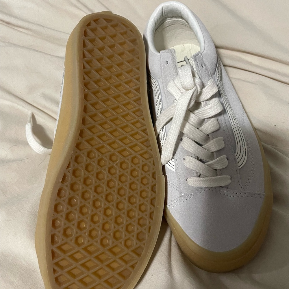 VANS - Picture 4 of 4
